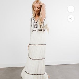 Embroidered Maxi Dress. Size L. Stevie Hender